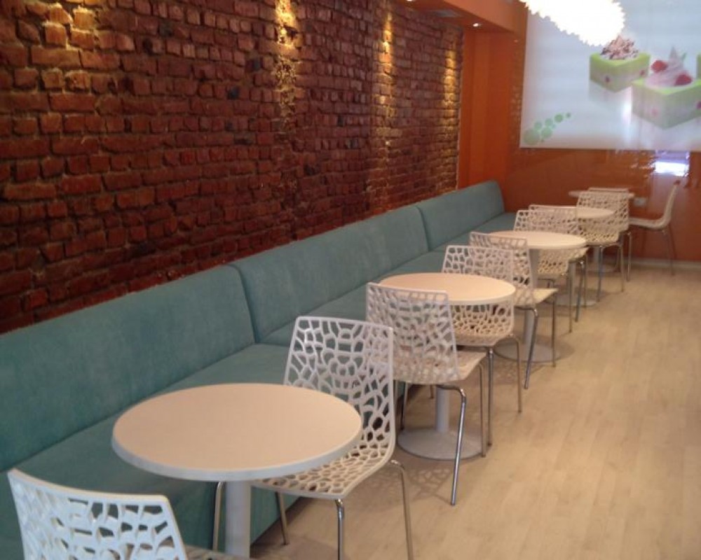 Furnitures for Bars & Restaurants 231018